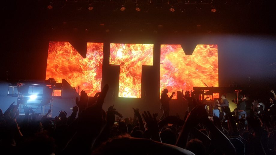 Pour son concert a Nantes , NTM rend hommage à Steve