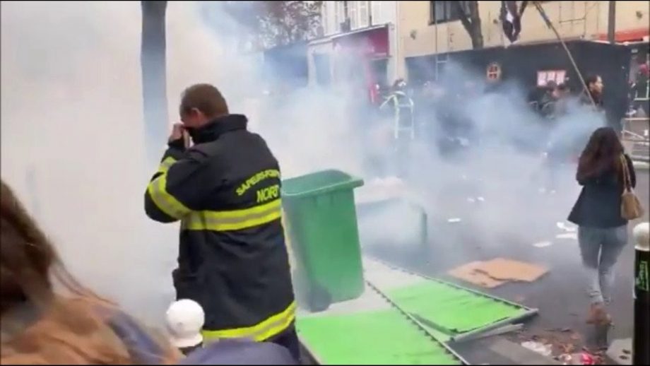 Paris : les pompiers réprimés à la lacrymo et au canon à eau !