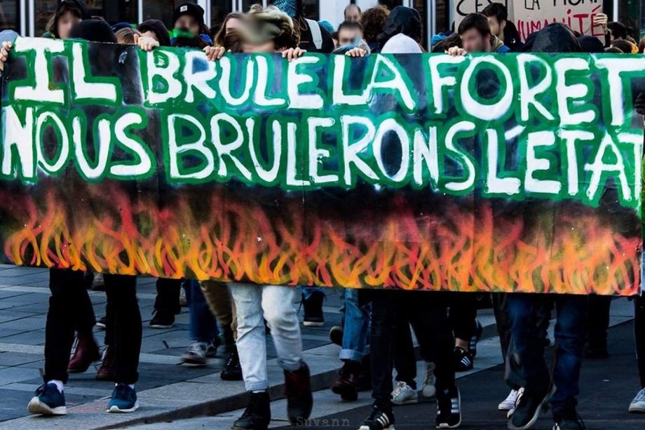 Nantes & Saint-Nazaire : 1500 jeunes en grève pour le climat contre le « Black Friday »