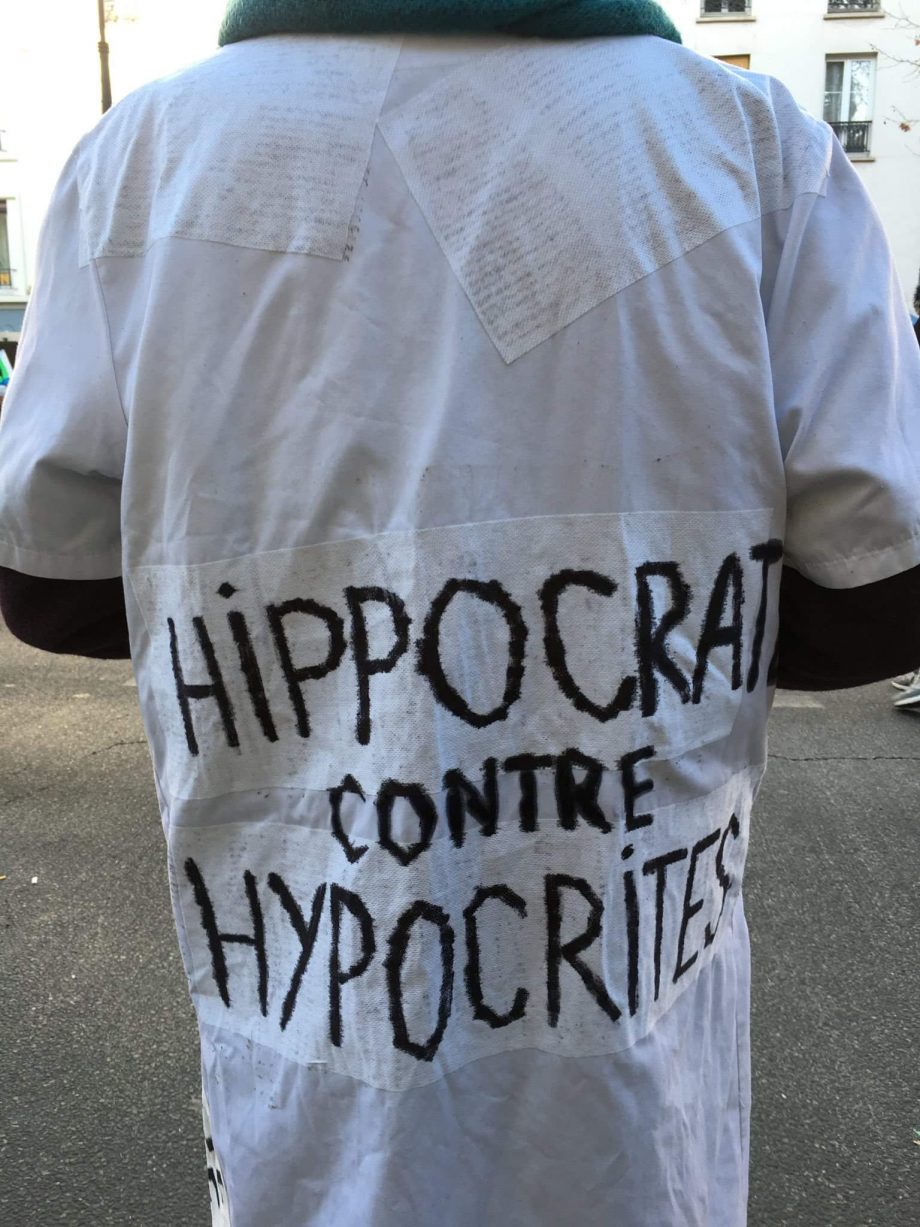 Blouses blanches, colère noire