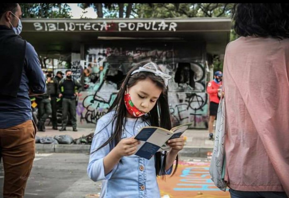 Moins de commissariats, plus de bibliothèques !