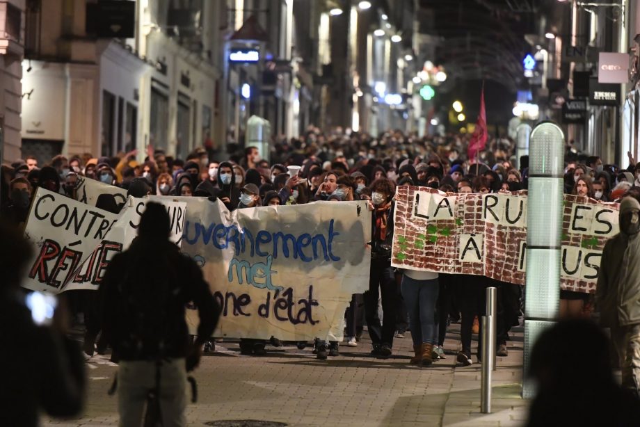 Nantes : 2000 personnes dans les rues contre la loi de Sécurité Globale