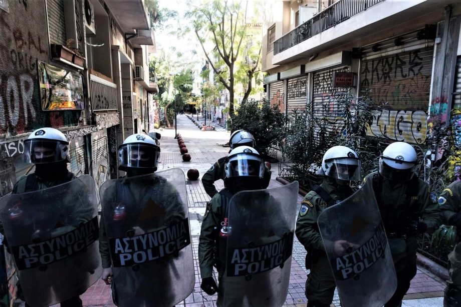Grèce : forte répression le jour anniversaire d’un crime policier