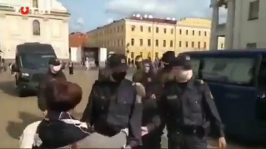 Contre-pouvoir : décagouler et filmer la police !