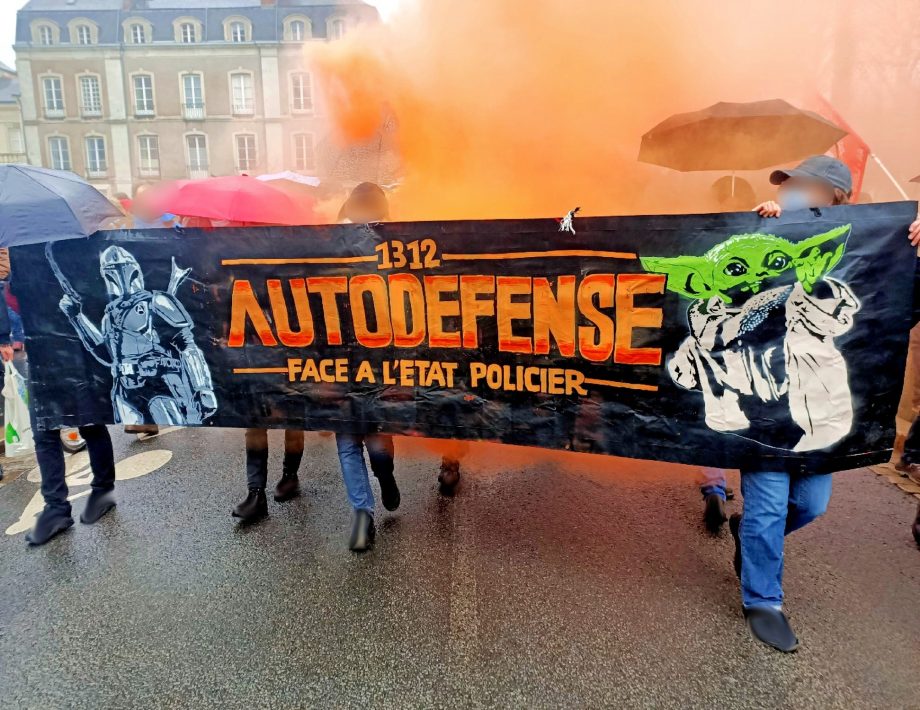 Nantes : manif turbulente et colorée pour les libertés !