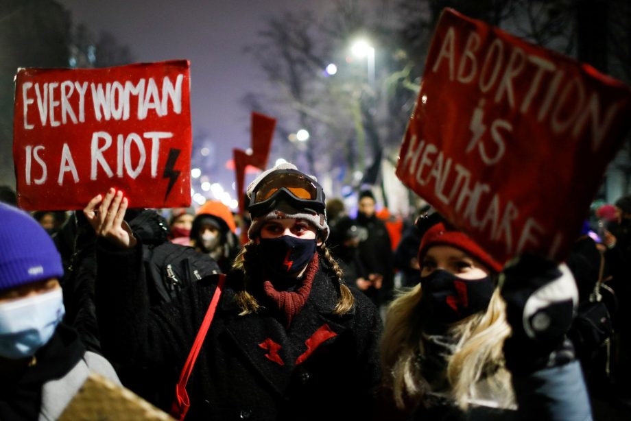 Pologne : mobilisation massive contre l’interdiction de l’IVG