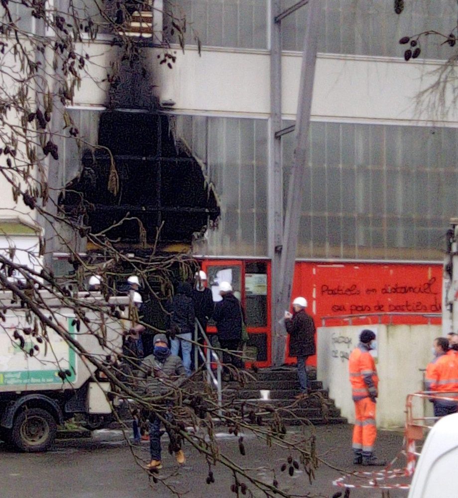 Nantes : le gymnase où devaient avoir lieu les examens étudiants incendié