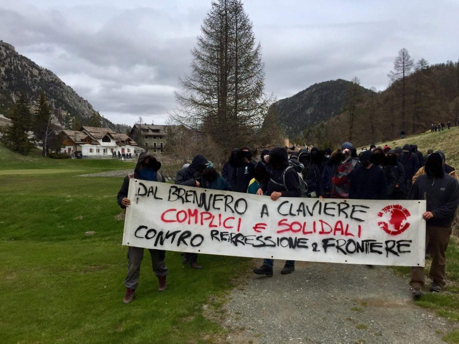 Clavières : semaine de résistance à la frontière et gaz lacrymogène