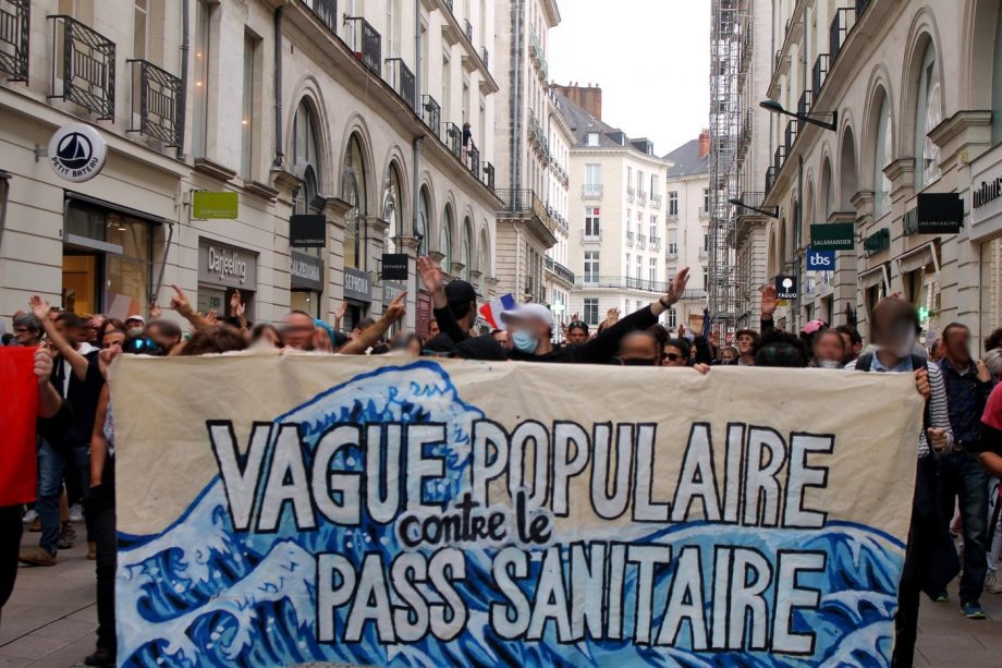 Nantes contre le Pass : puissante mobilisation, tentative de sabotage par l’extrême droite
