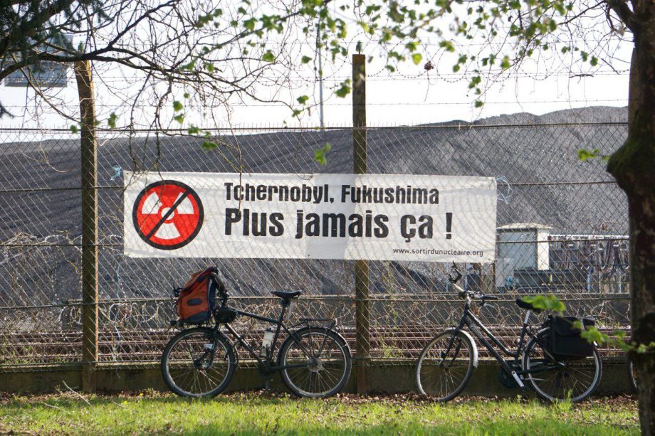 Cordemais : des centaines de personnes contre une centrale nucléaire dans l’estuaire de la Loire