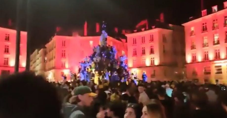 Qui ne siffle pas Macron n’est pas nantais