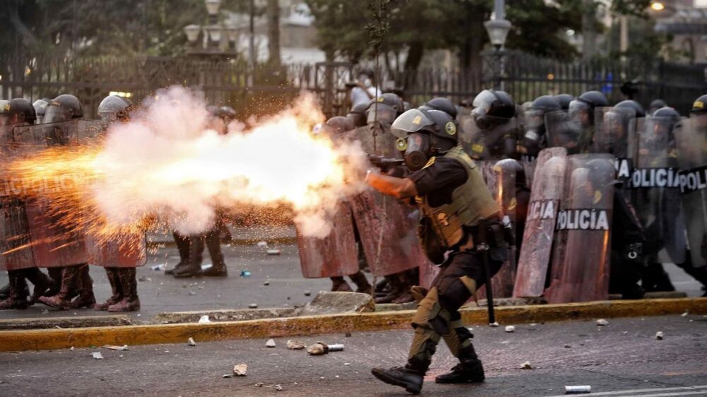 Pérou : répression sanglante, l’insurrection continue
