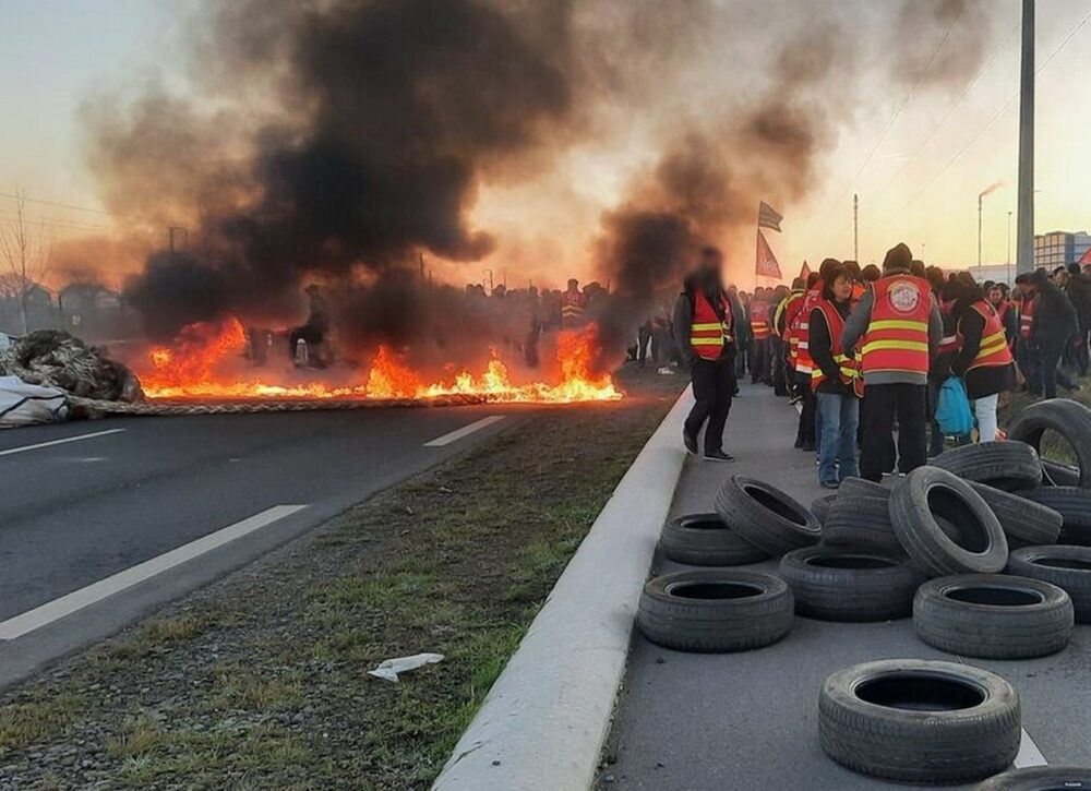 Blocages ouvriers à Donges et à Nantes