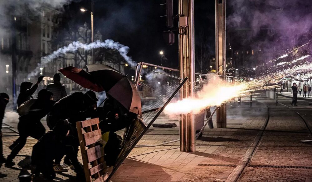 Nantes : la nuit des barricades