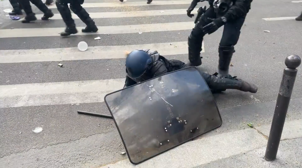 Est-ce que la police va bien ?