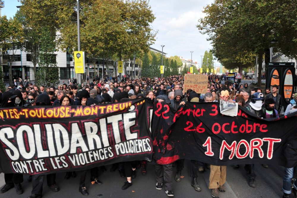 Actions contre les violences policières