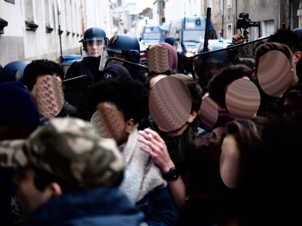Nantes jeudi 9 mars la répression policière s’abat sur les blocus lycéens
