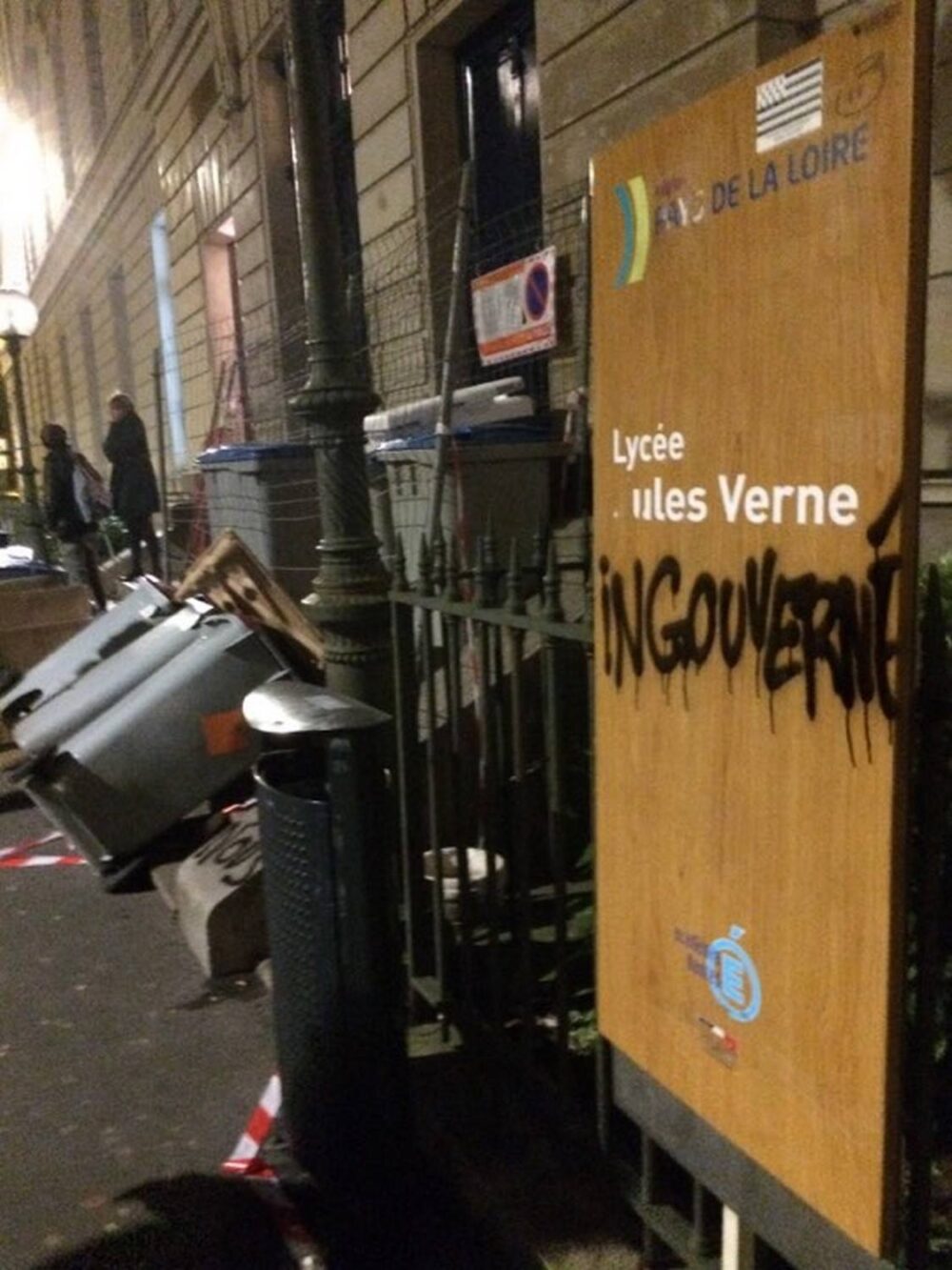Blocus à Jules Verne et violences policières