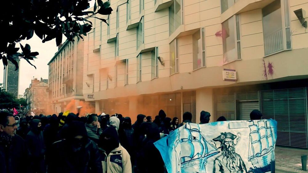 22 mars : début d’une lutte prolongée