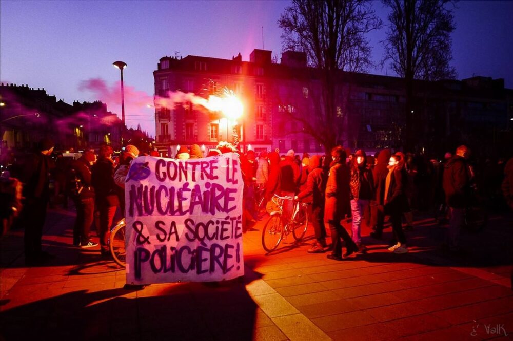 22 février, résistances multiples