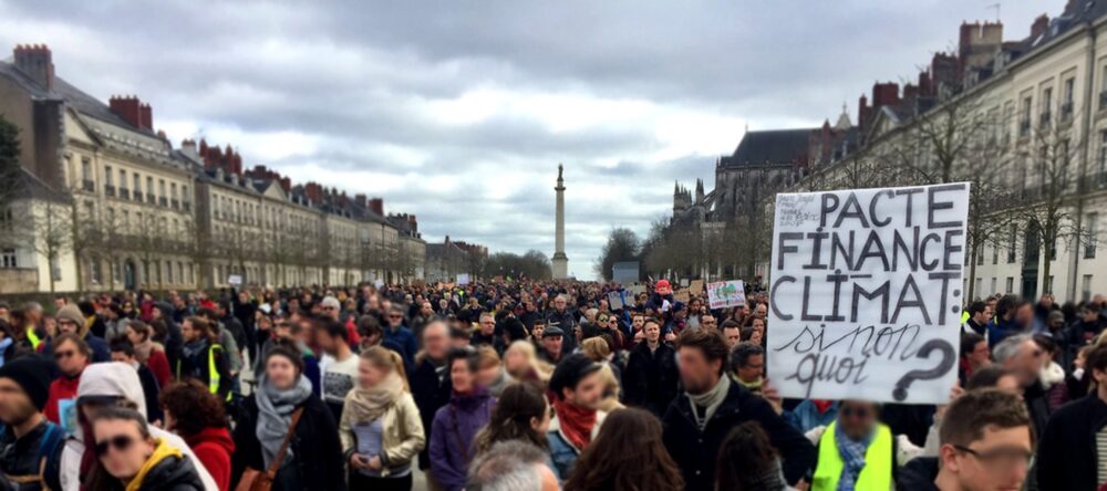 16 mars à Nantes : défilé en bon ordre