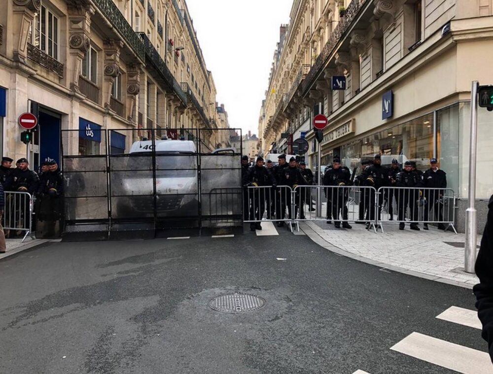 Un comité d’accueil contre Macron à Angers !