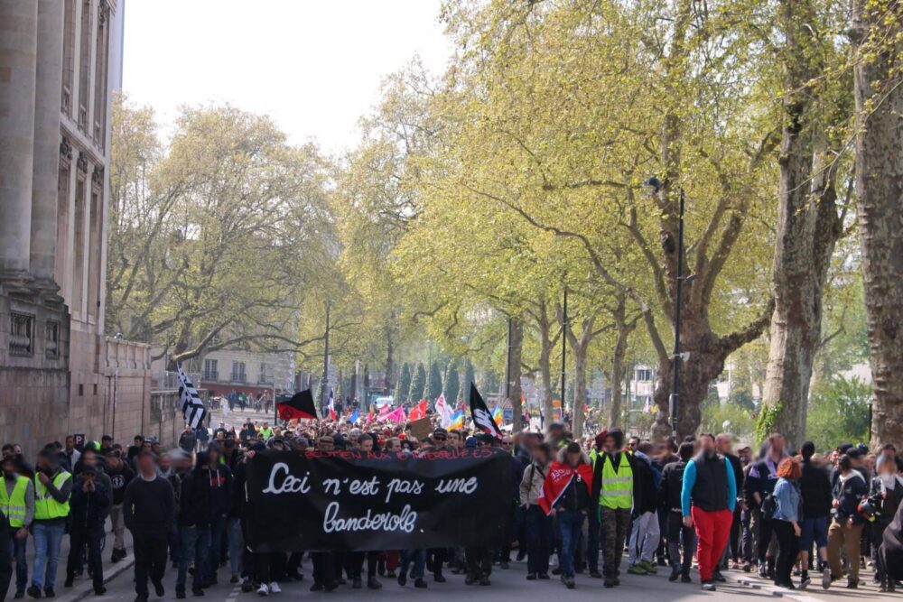 13 avril à Nantes : cortèges, carnaval et lacrymogène