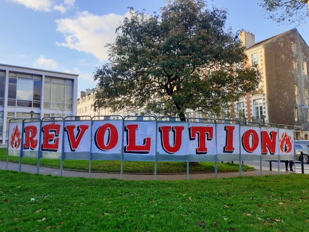 Panneaux révolutionnaires