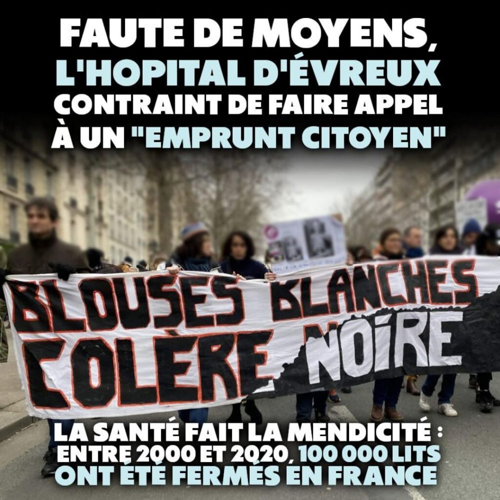 Une banderole lors d'une manifestation de soignat-es pour l'hôpital public proclame : "Blouses blanches, colère noire".