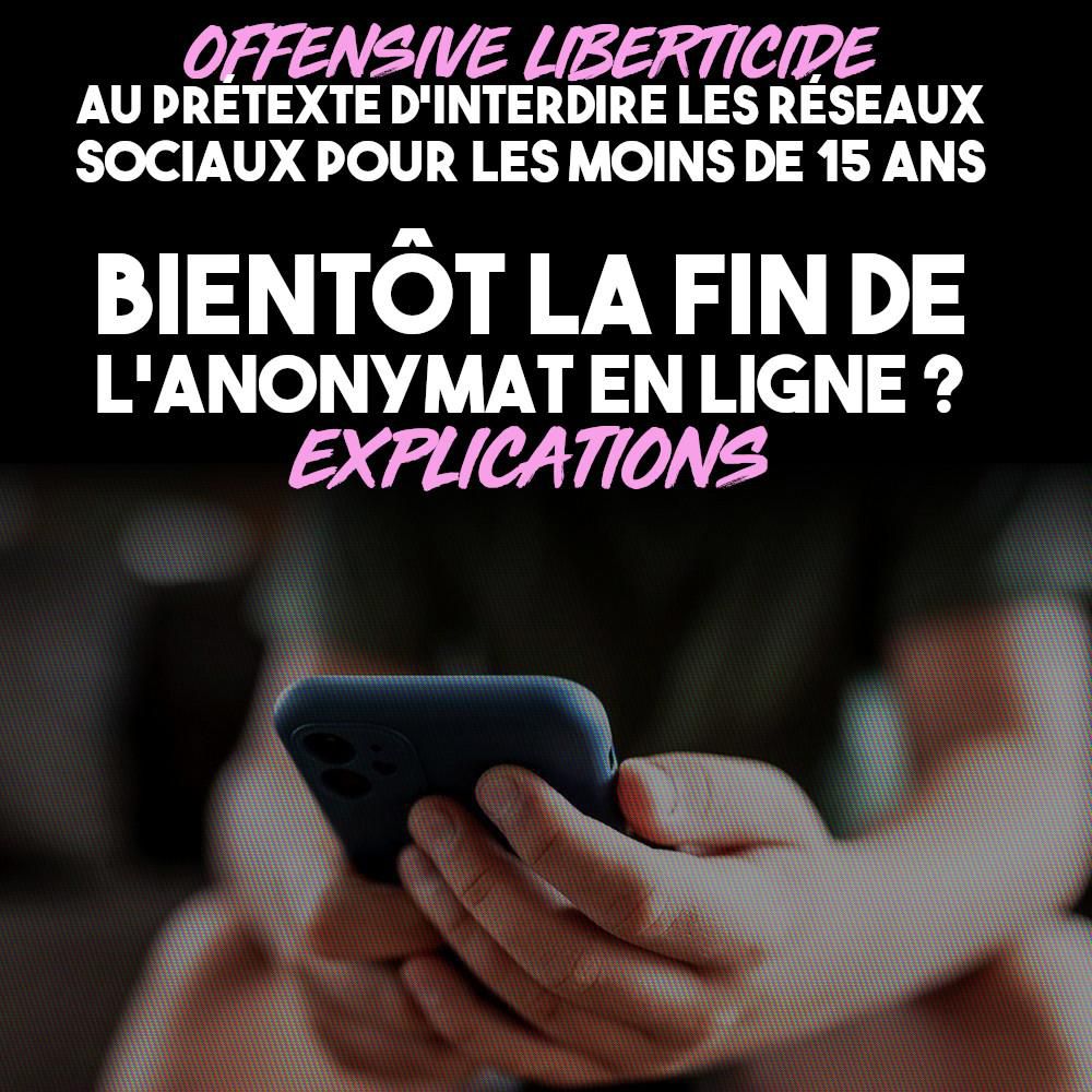 Un ado tient un smartphone dans ses mains : bientôt la levée de l'anonymat l'empêchera d'aller sur les réseaux sociaux.