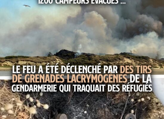 L'incendie, impressionnant, a été déclenché par des palets de grenade lacrymogènes.