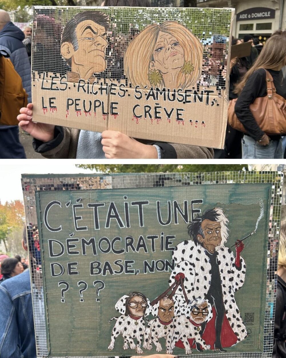Des caricature d'Emmanuel et Brigitte Macron sur des pancartes du 24 octobre